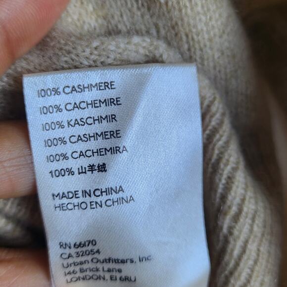 Free People 100% Cream Cashmere Dainty Pearl Button Cardigan Ballet Girly Size S - Picture 6 of 8